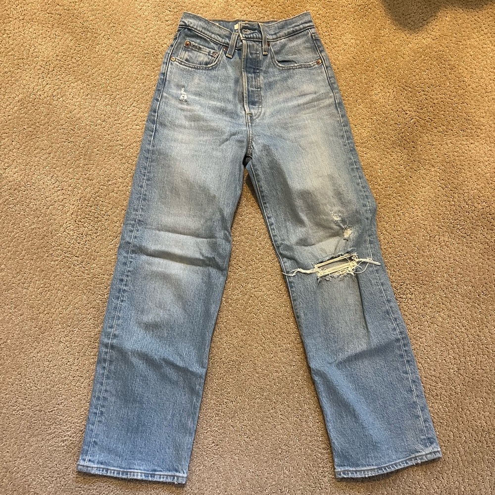 Levi’s rib cage straight jeans
